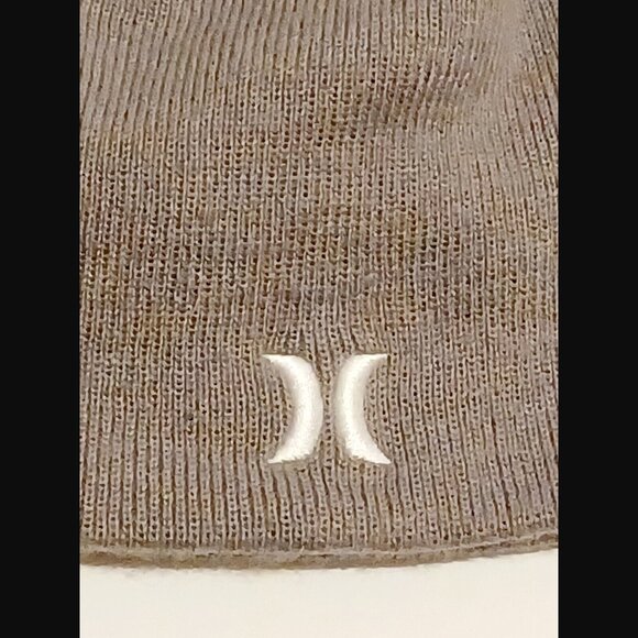 Hurley Grey Icon Staples Beanie Hat OSFM NWT - Picture 2 of 8